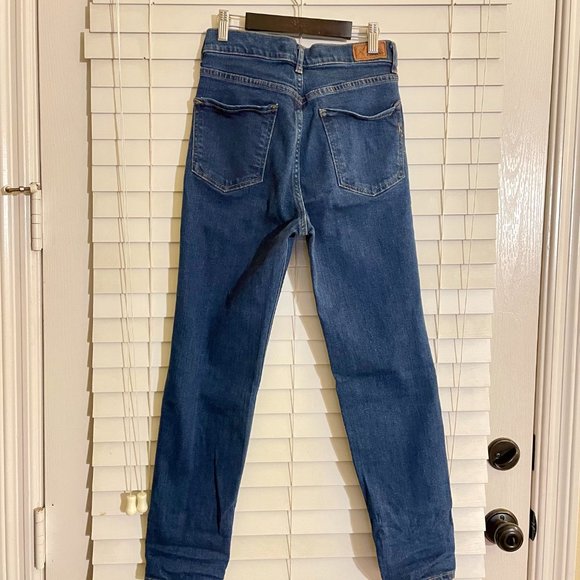 Express super high rise mom jean size 00r - Picture 2 of 4